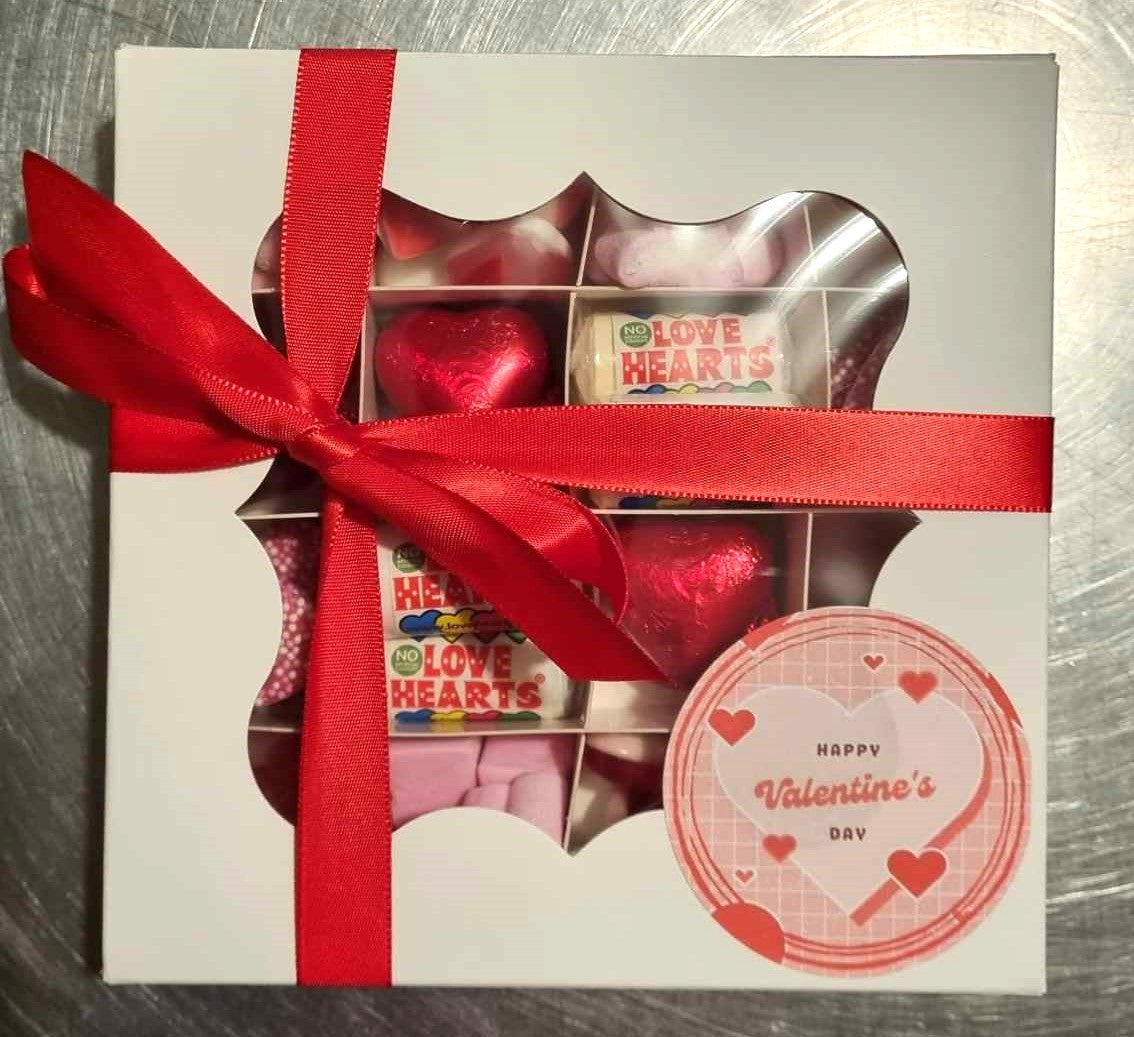 Valentines Sweet and Chocolate Selection Box