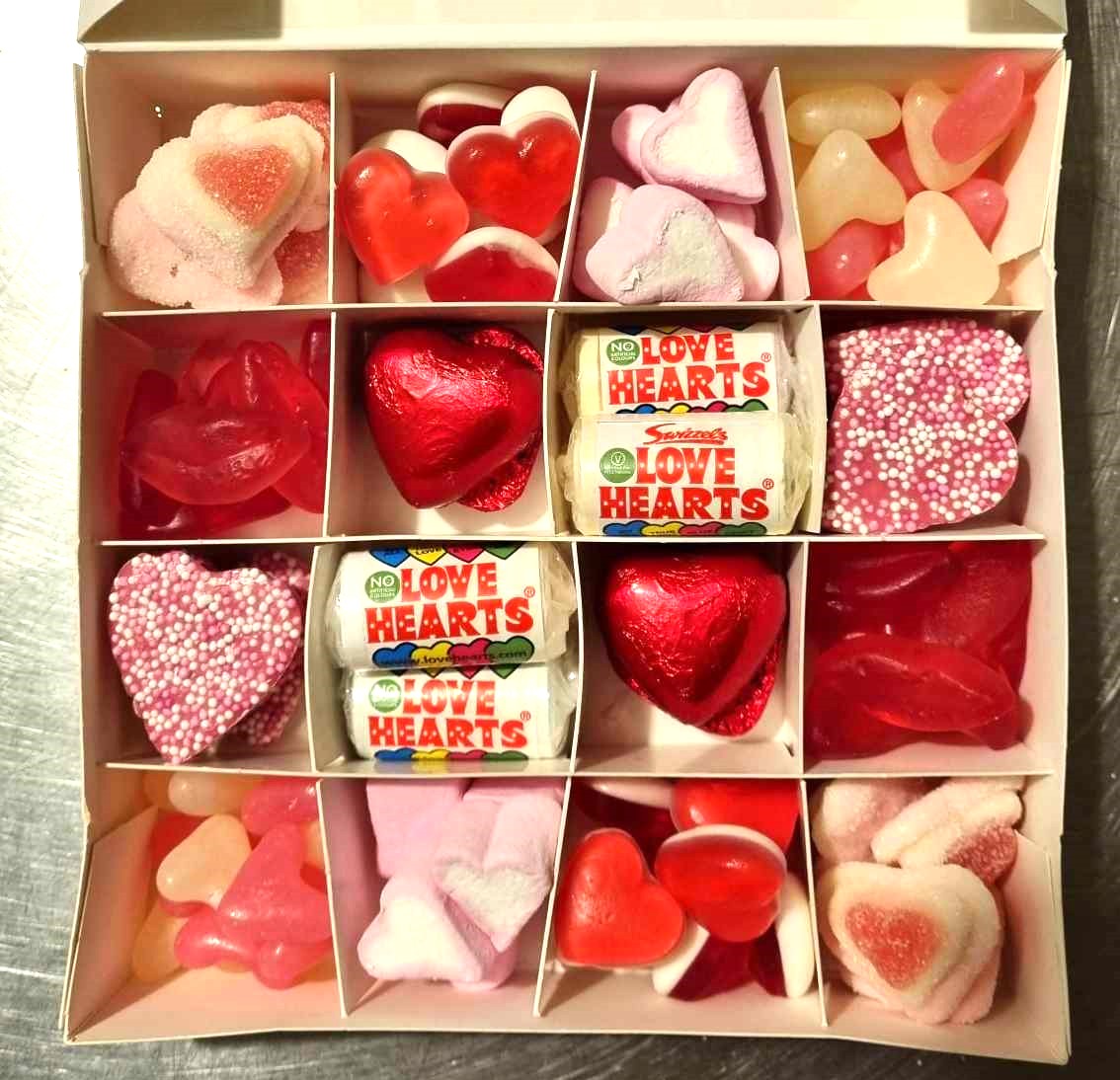 Valentines Sweet and Chocolate Selection Box