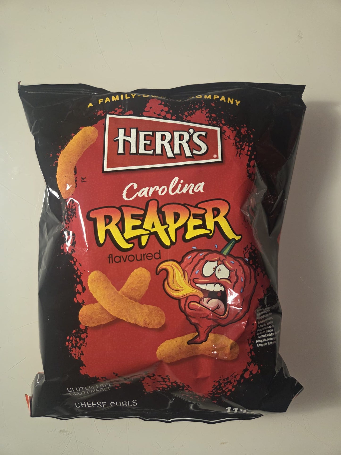 Herr's Carolina reaper cheese curls - 113g bag - American import
