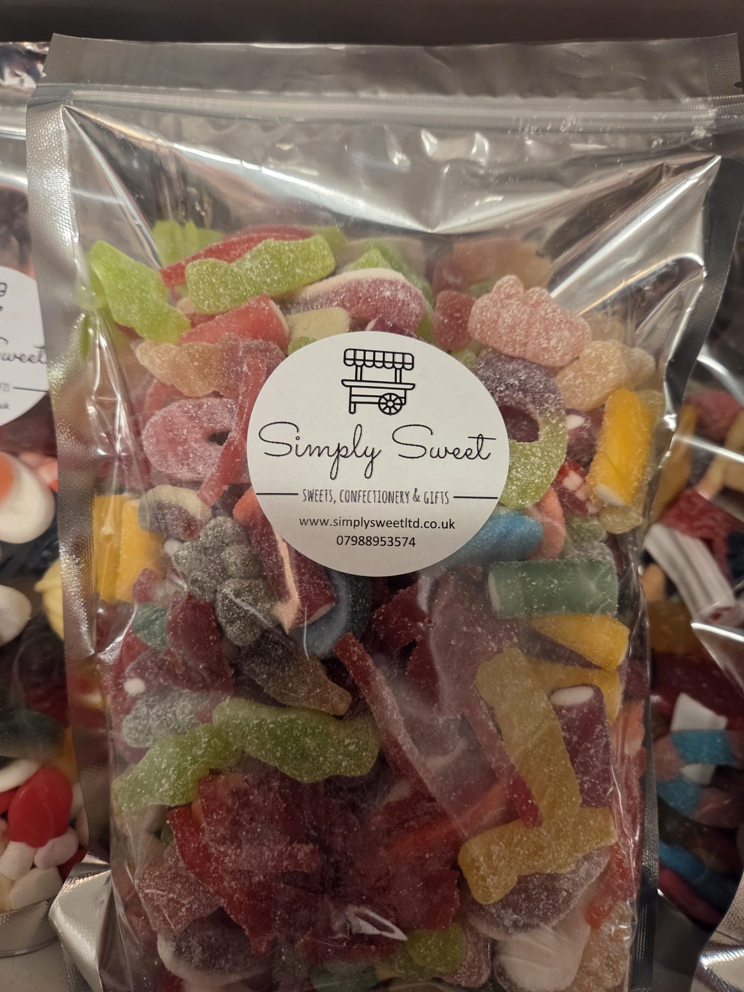 Just Fizzy pick'n'mix sweet pouch. 500g and 1kg pouch
